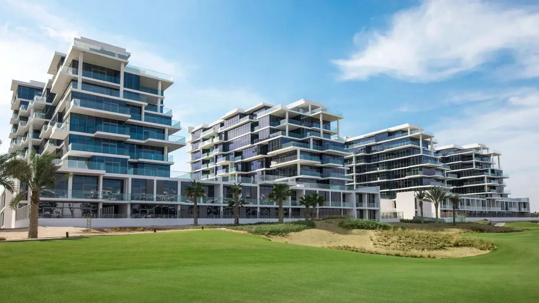 Golf Terrace — View 4