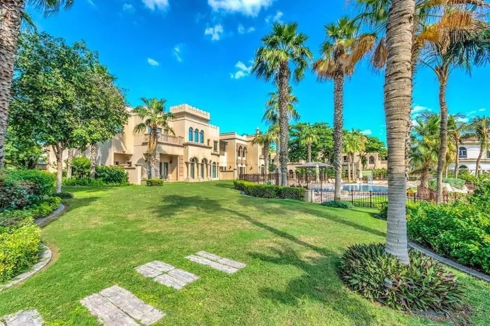 NAKHEEL PROPERTIES "Canal Cove Villas" 4