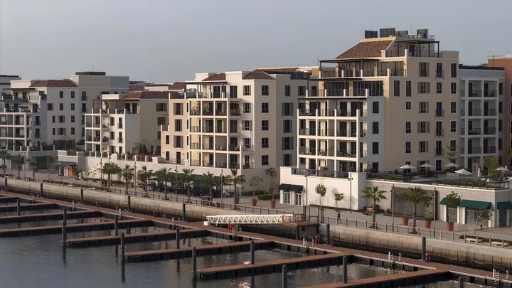 MERAAS "La Rive Tower 2" — View 2