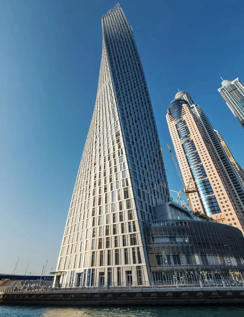 Cayan Tower image 8