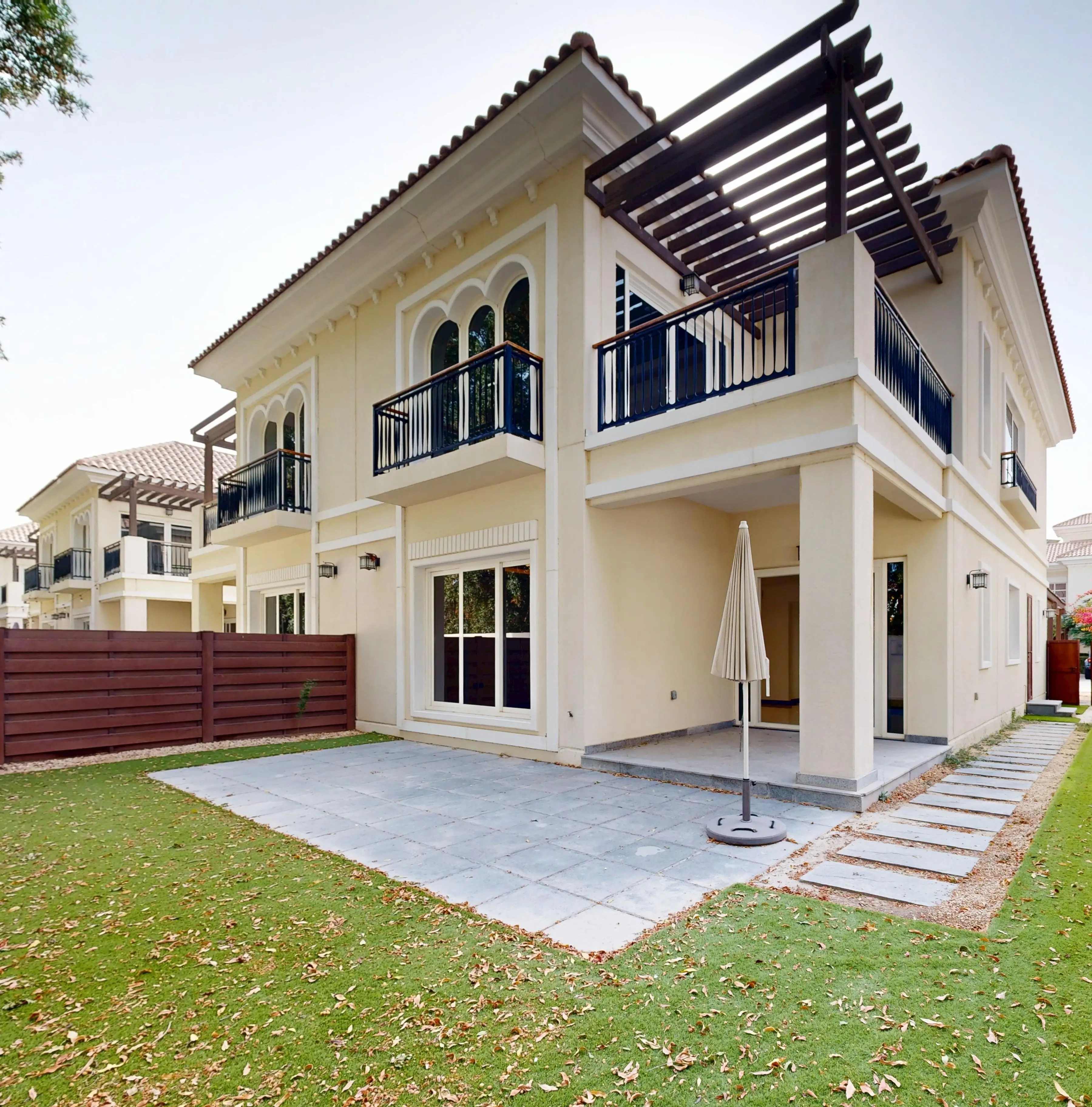 AL HABTOOR "Al Habtoor Polo Resort Villas" 2