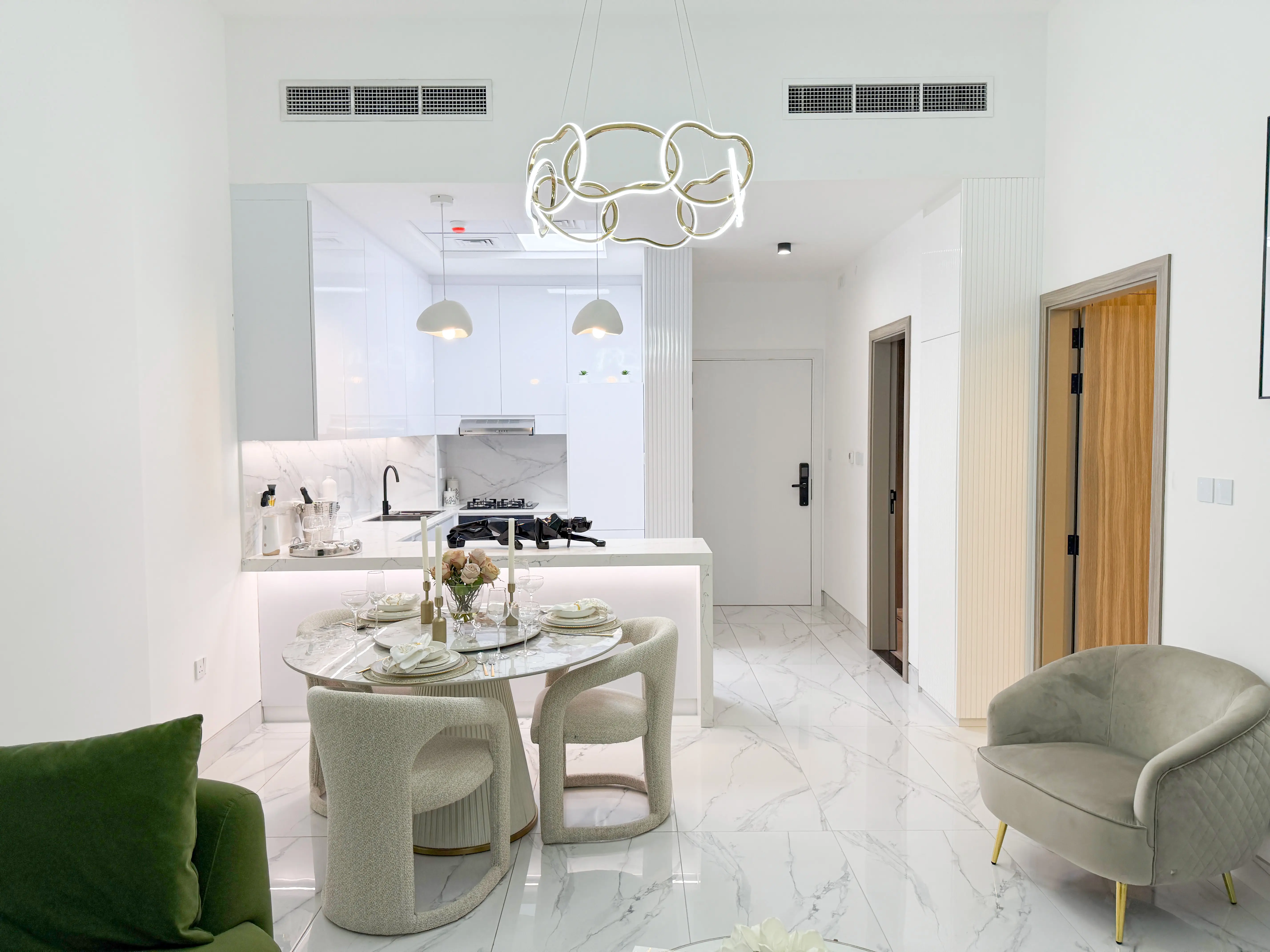 ARIB DEVELOPMENTS "Lumina Vista" 5