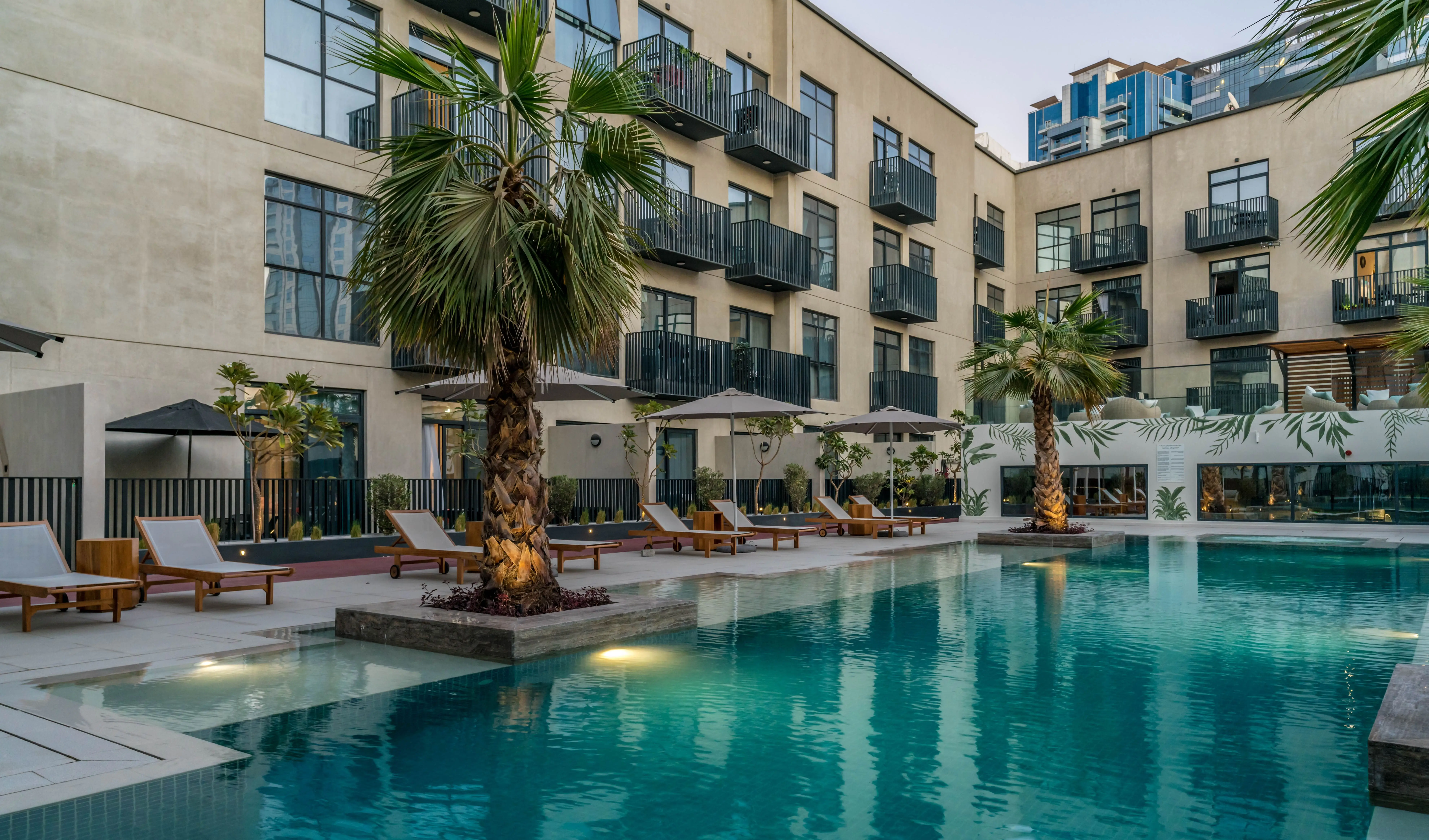 HMB "Beverly Residence" 7