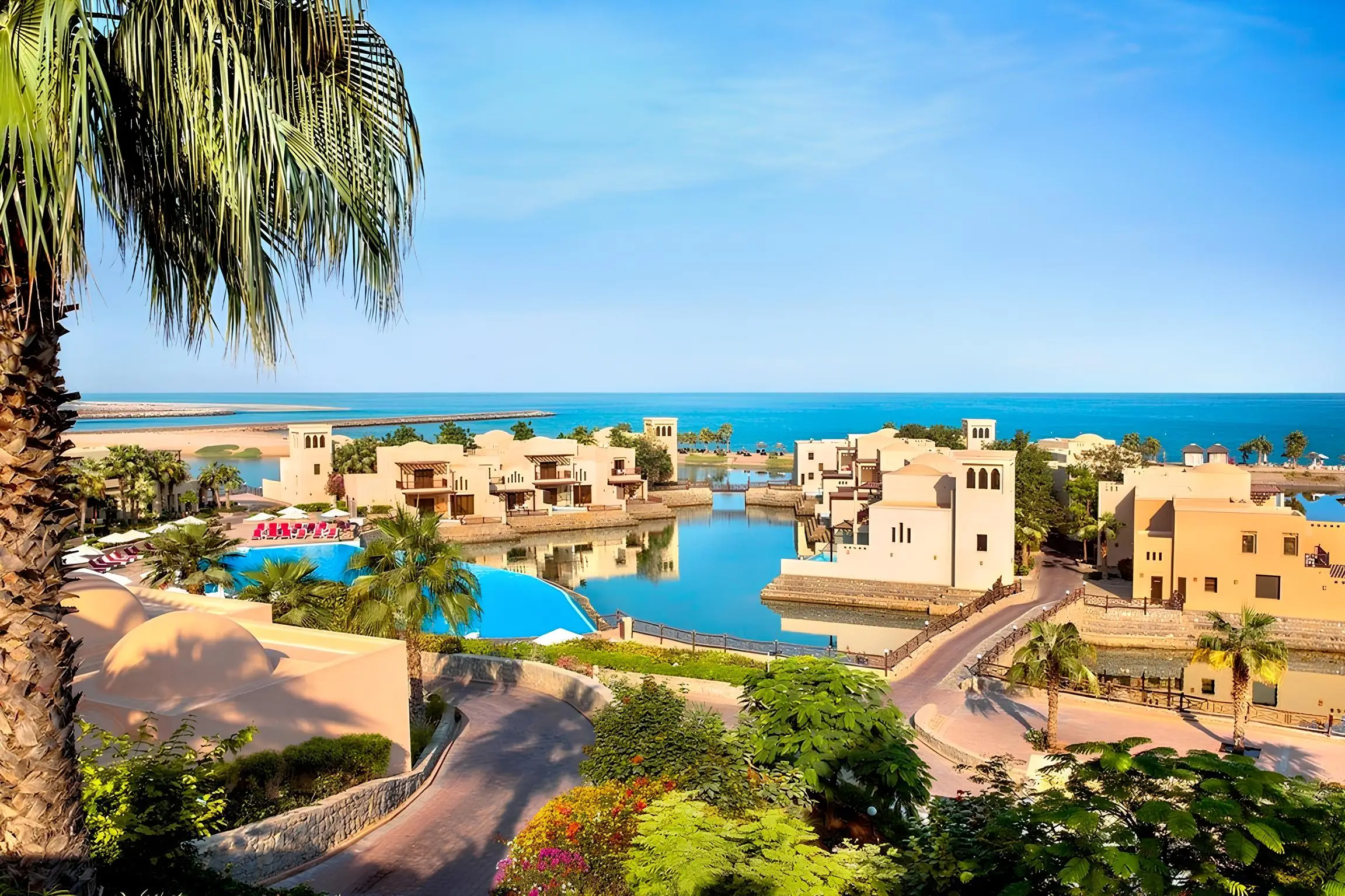 ORASCOM DEVELOPMENT "The Cove Rotana Resort"