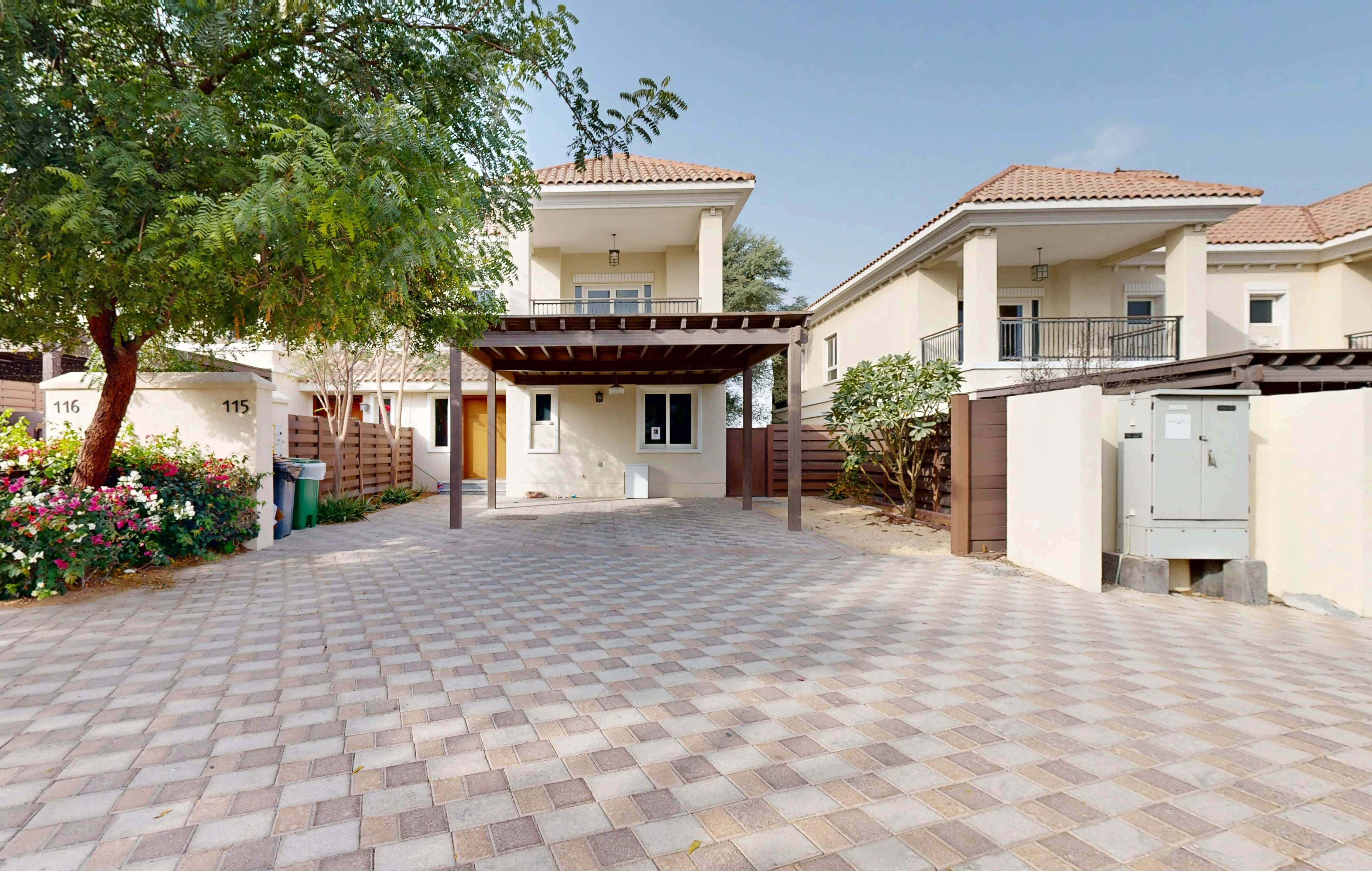 AL HABTOOR "Al Habtoor Polo Resort Villas" 9