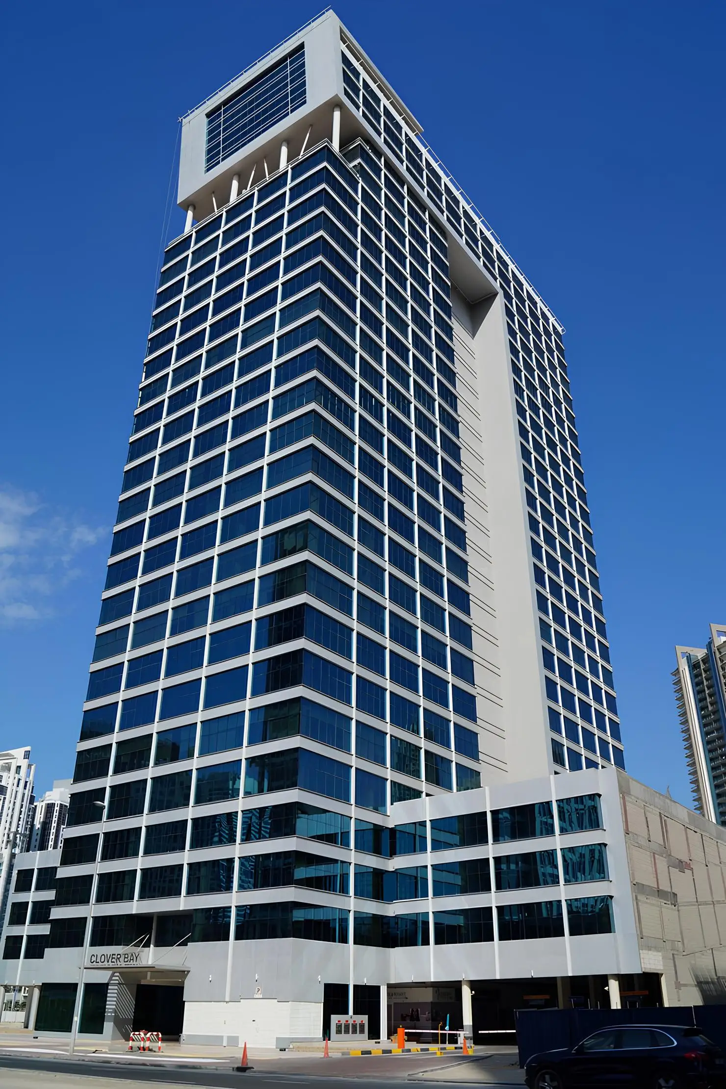 MISMAK "Clover Bay Tower" 4