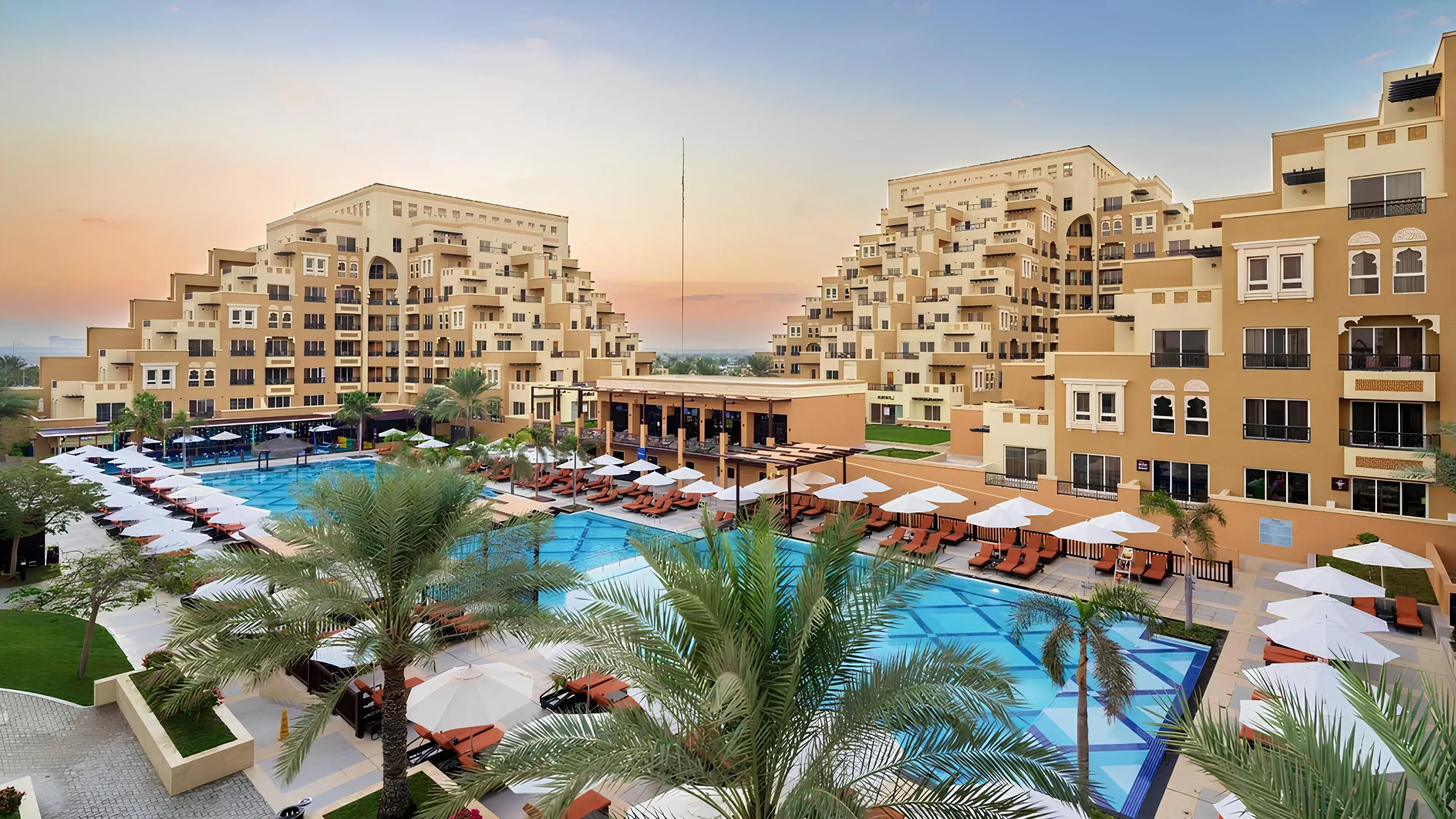 AL HAMRA "Bab Al Bahr Residences"