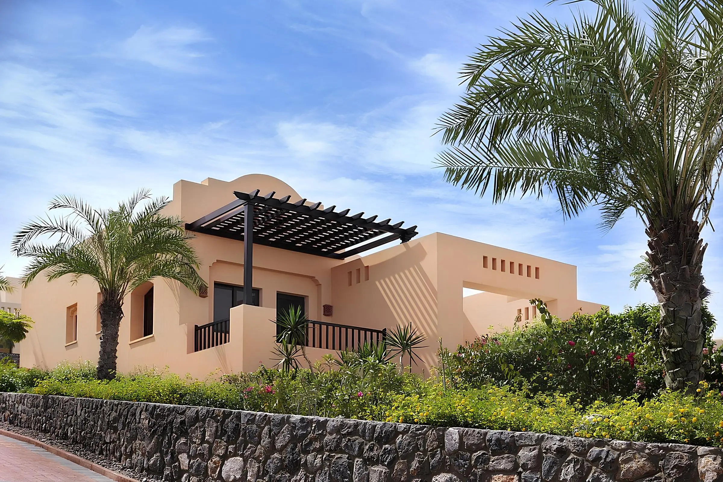 ORASCOM DEVELOPMENT "The Cove Rotana Resort"