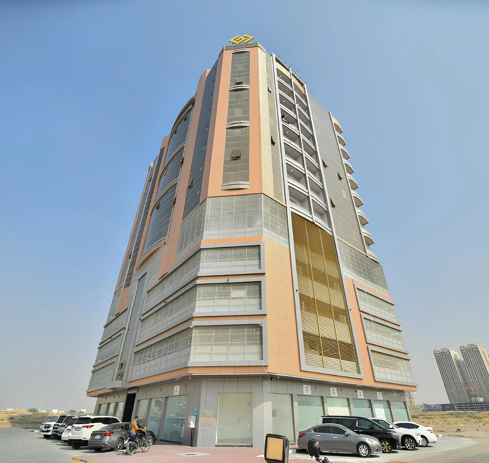 GJ PROPERTIES "Al Ghoroub Tower"
