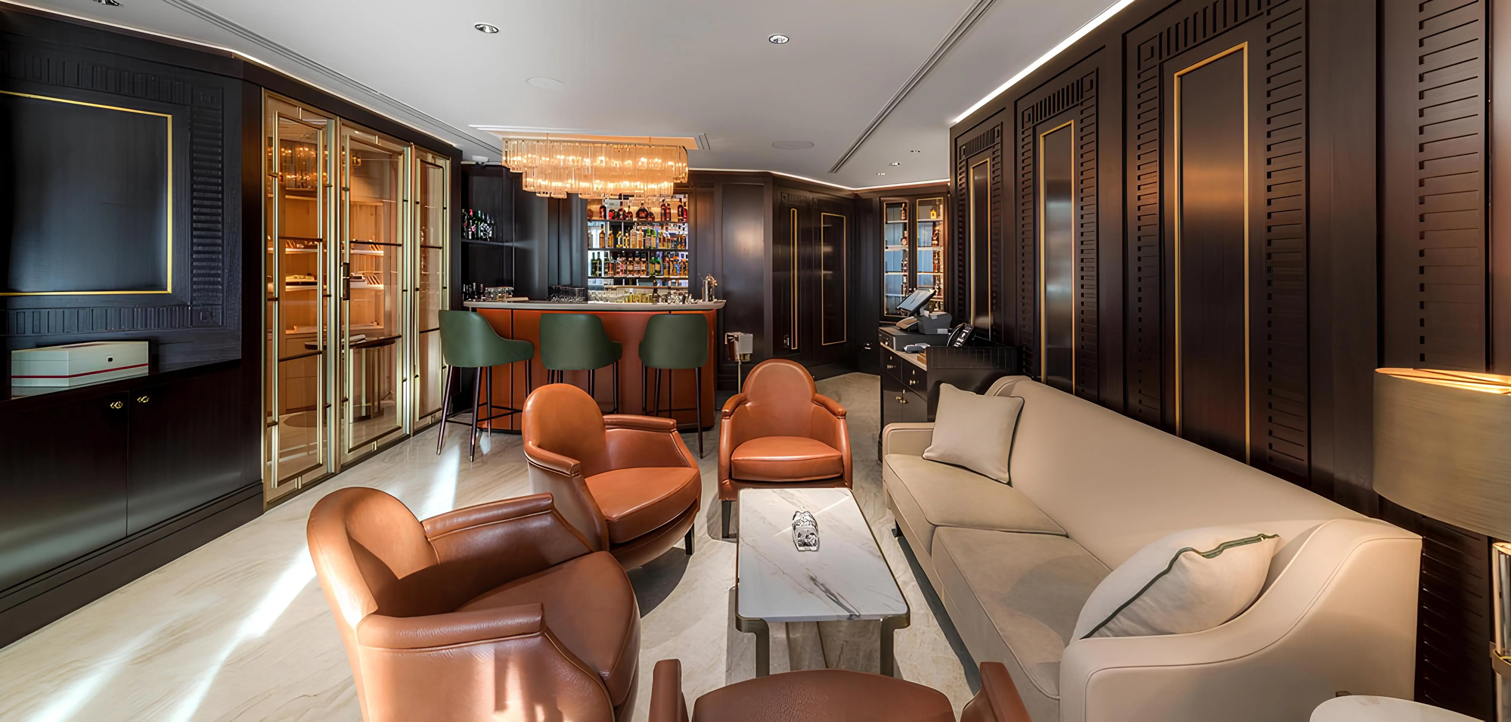 SKAI HOLDINGS "Five Palm Jumeirah" 4