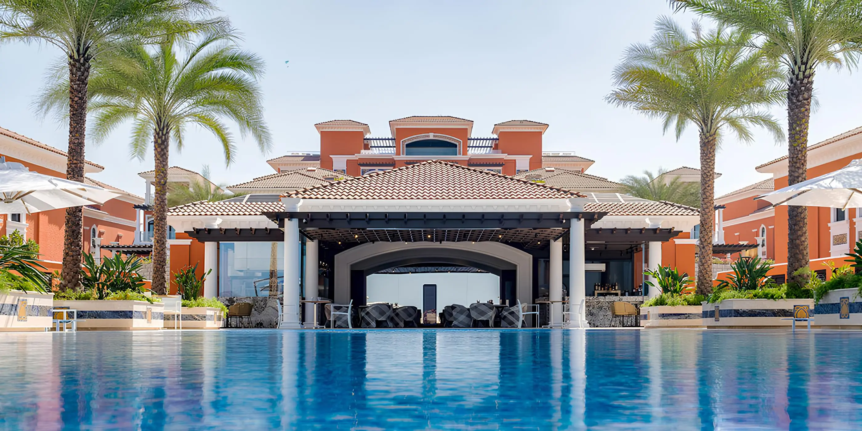 FORUM GROUP "XXII Carat Villas" 5