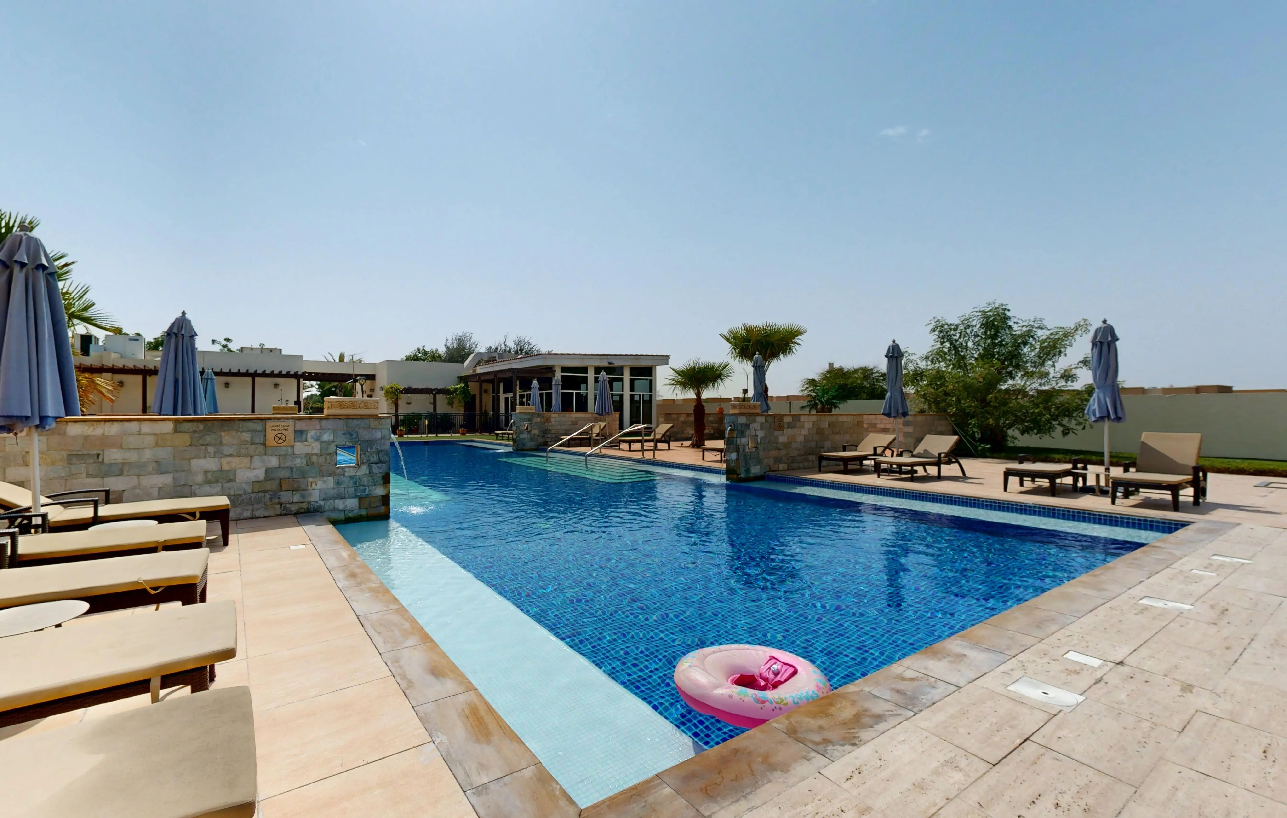 AL HABTOOR "Al Habtoor Polo Resort Villas" 8