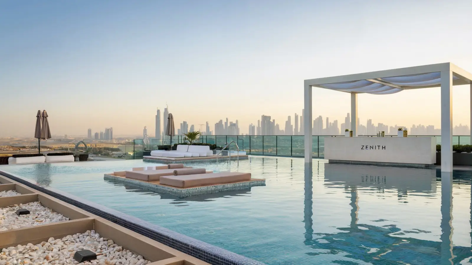 AMBER DEVELOPMENTS "Zenith Residences" 25