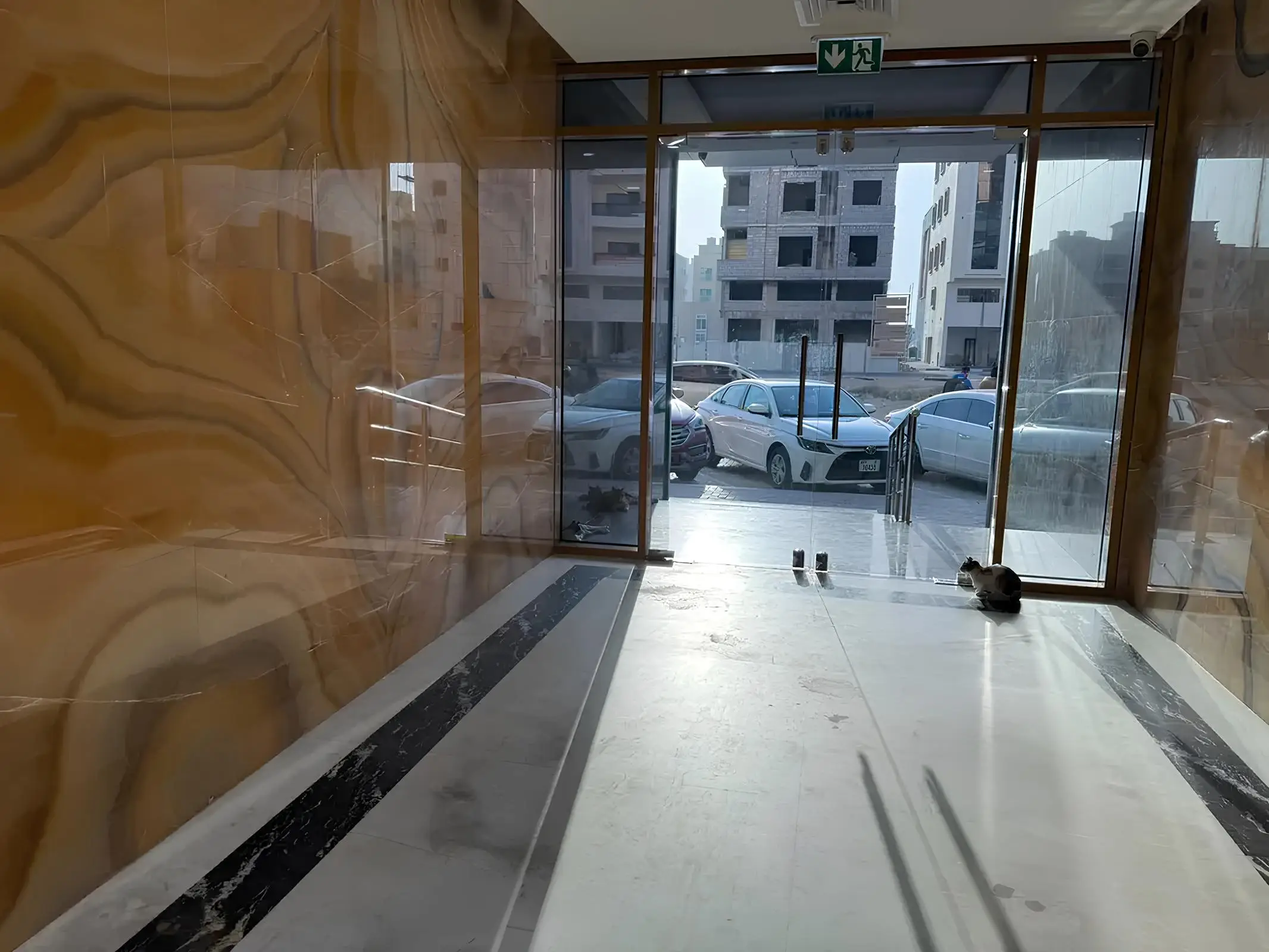GJ PROPERTIES "Al Ghoroub Tower"