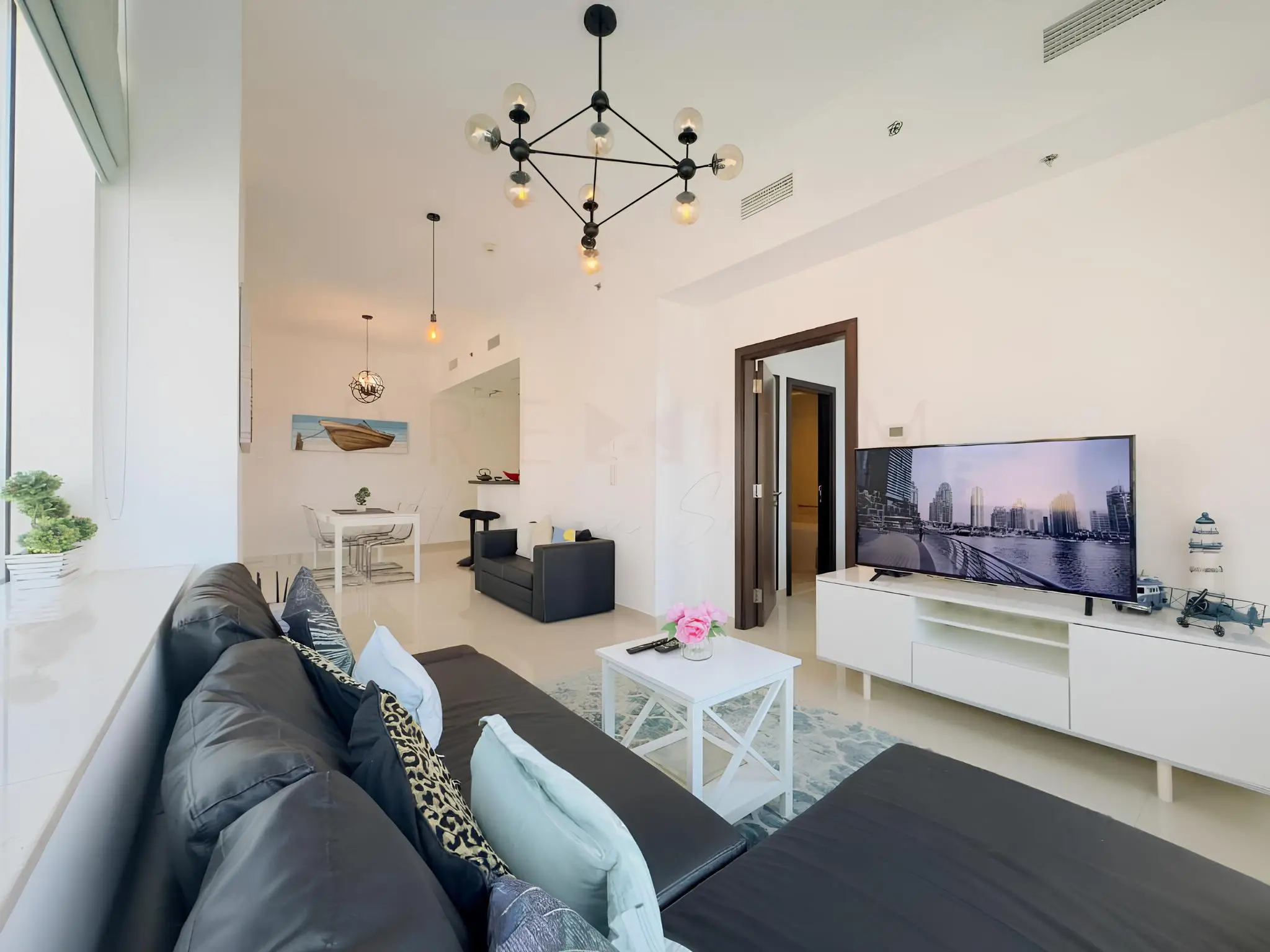 SELECT GROUP "Botanica Tower" 3