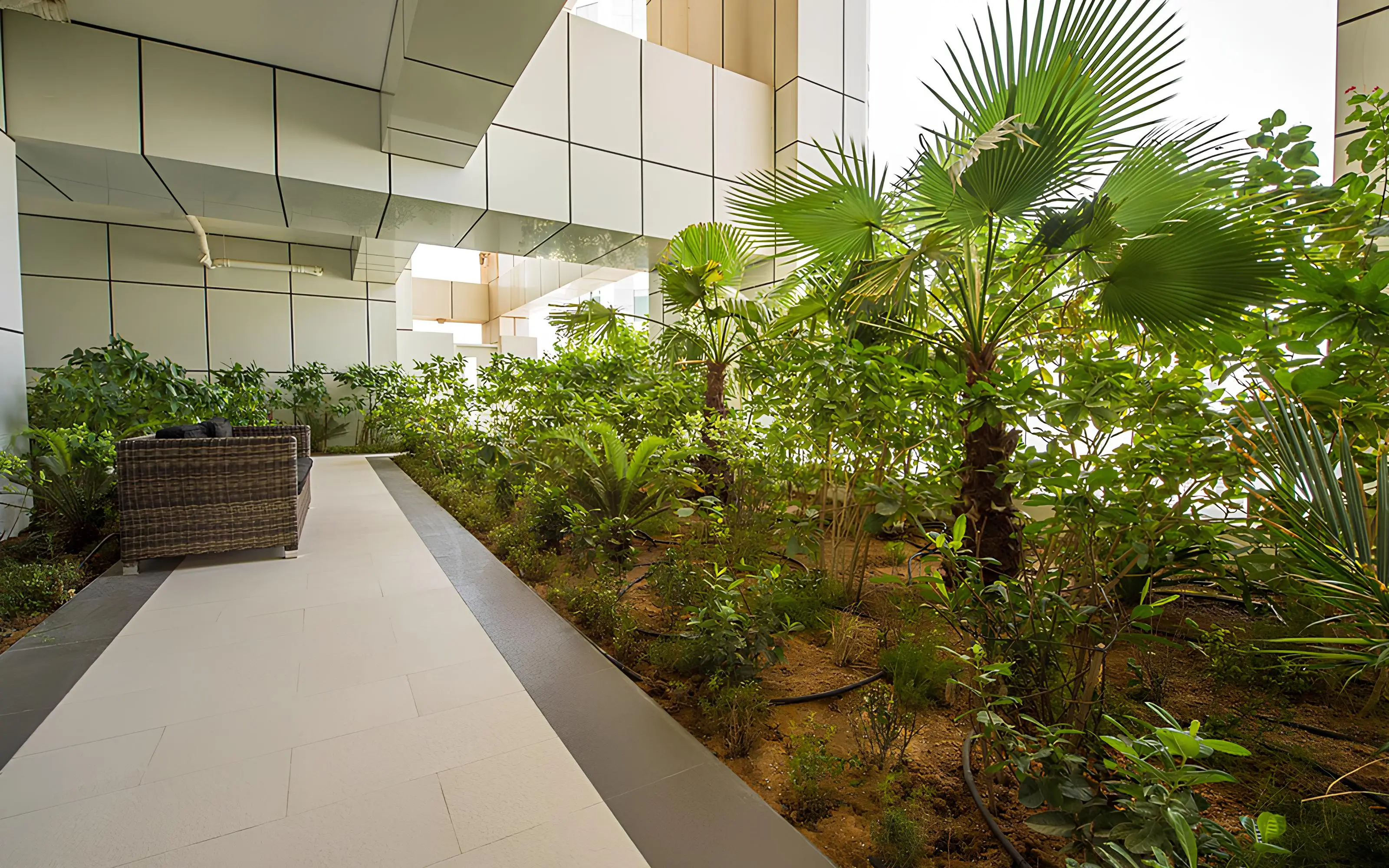 SELECT GROUP "Botanica Tower" 8