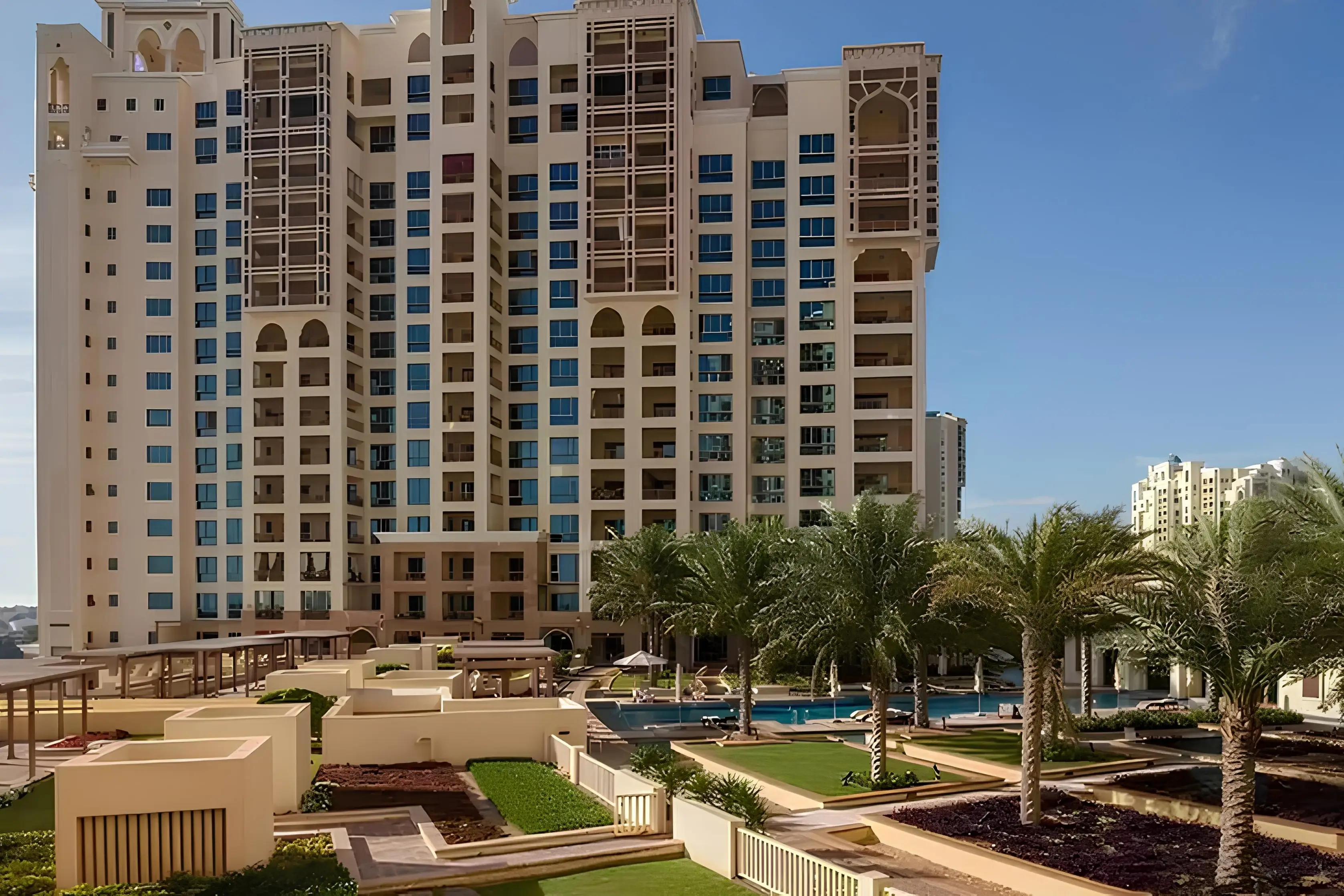 NAKHEEL PROPERTIES "Marina Residences & Townhouses 1" 5