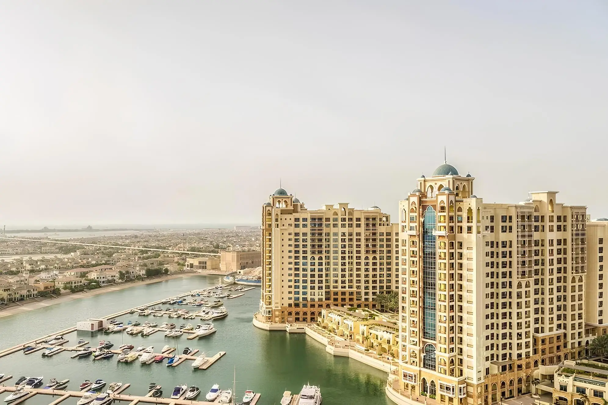 NAKHEEL PROPERTIES "Marina Residences & Townhouses 1" 6