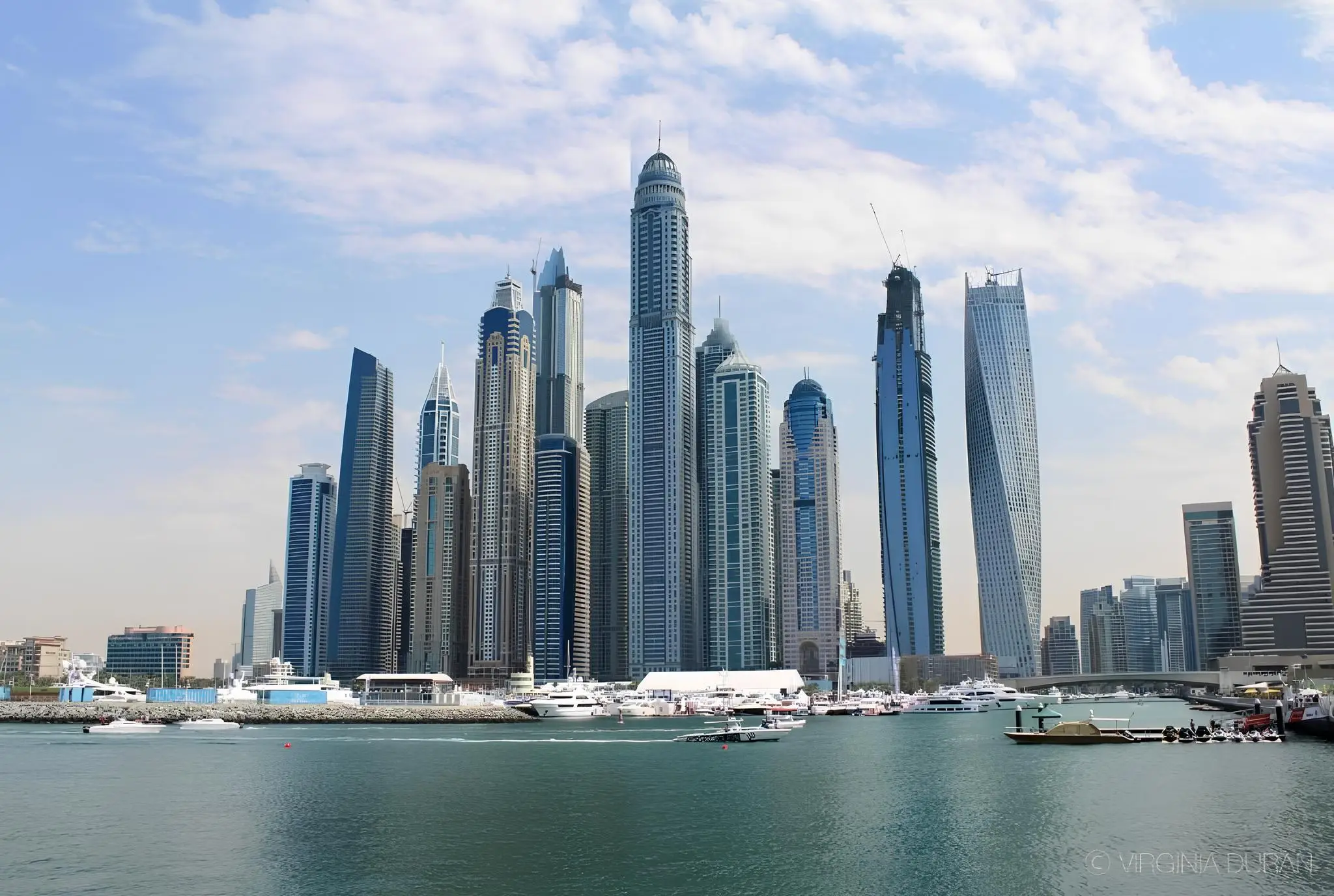 TAMEER HOLDINGS "Princess Tower" 9