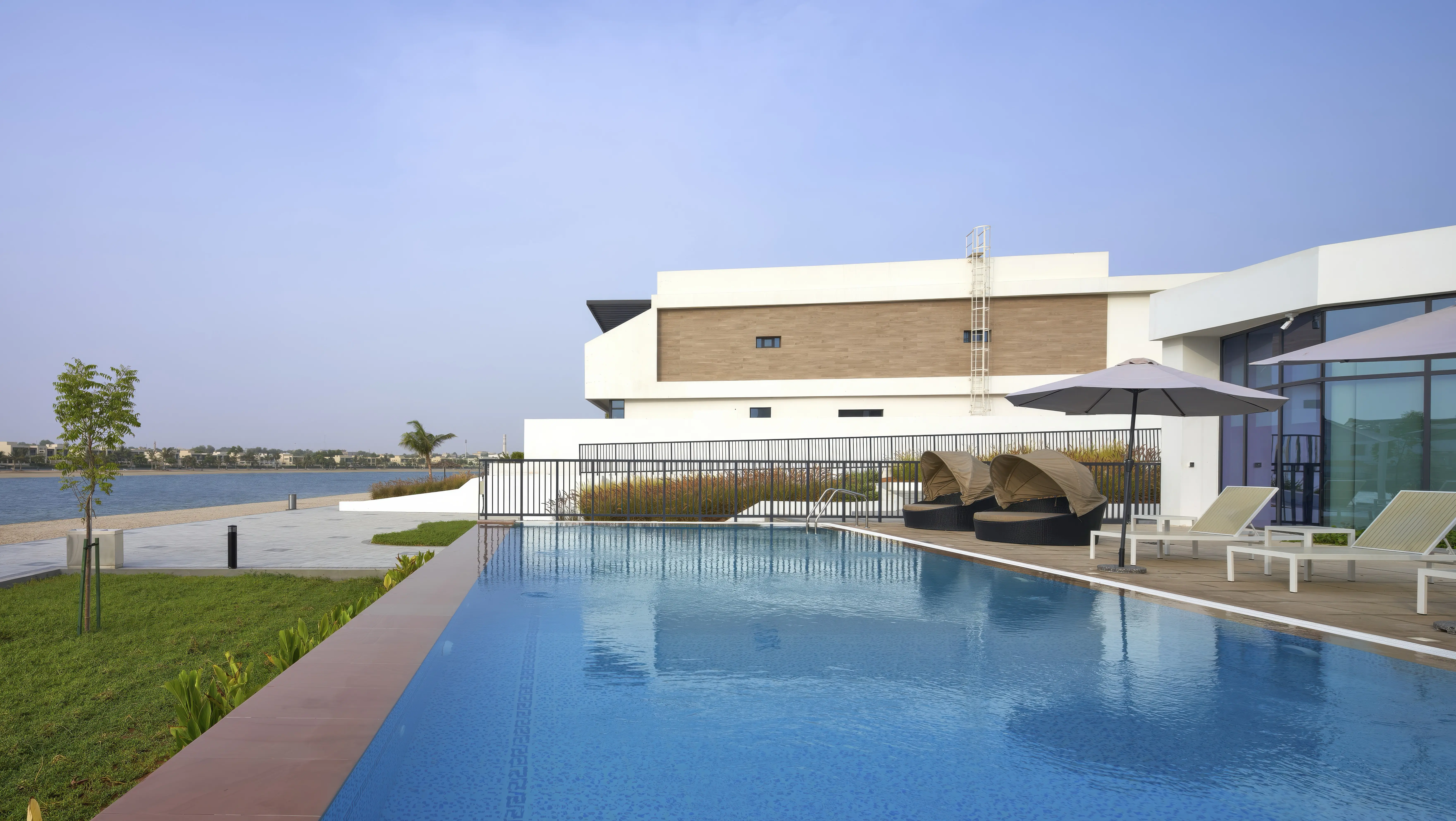 single static gallery